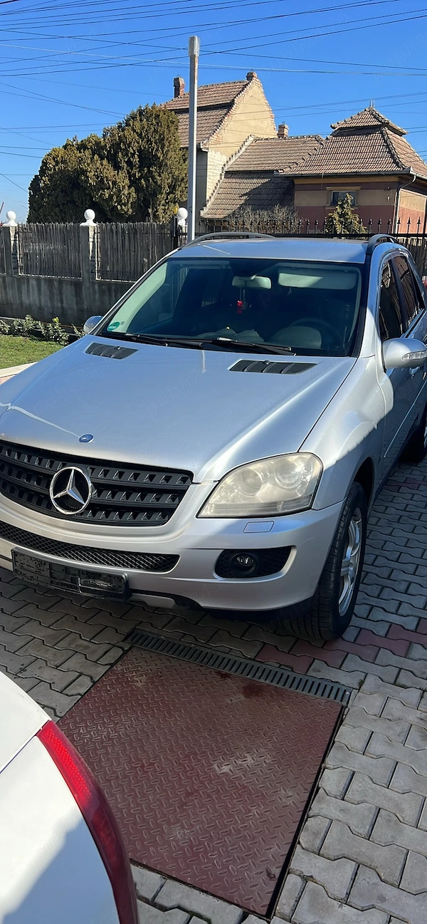 MERCEDES-BENZ ML-Class
