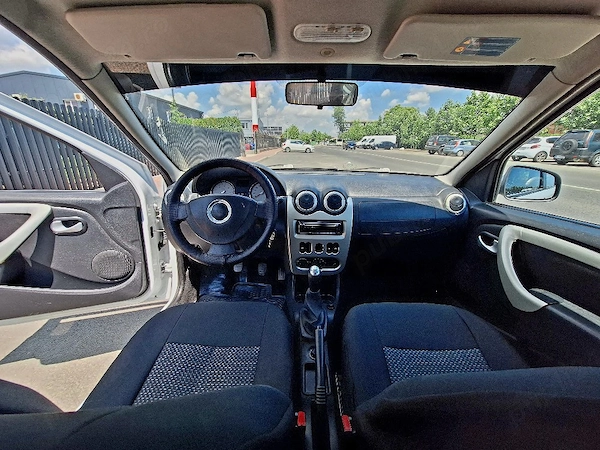 DACIA Logan 2012