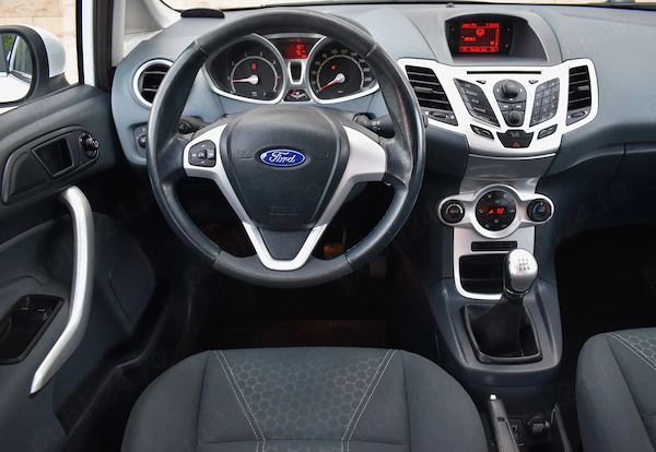 FORD Fiesta 2010 — imagine 5