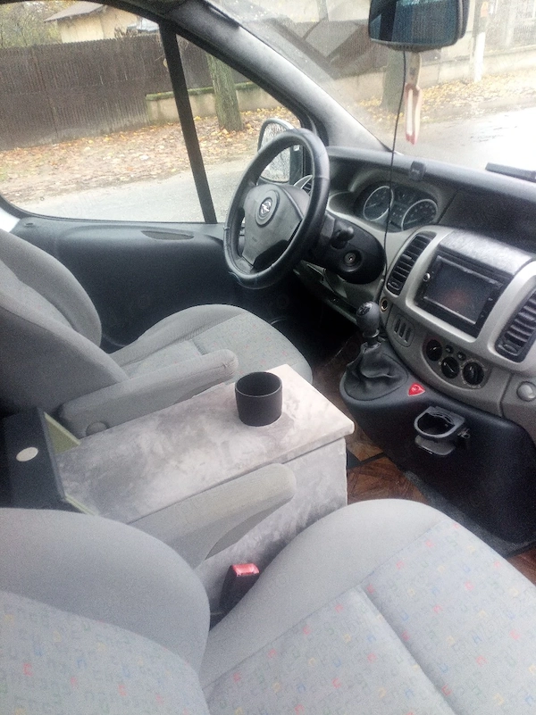 opel vivaro 1.9 cdti 100 cp.