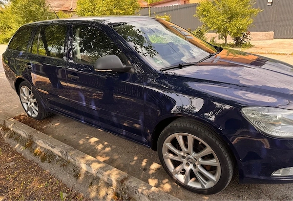 SKODA Octavia 2012 — imagine 3