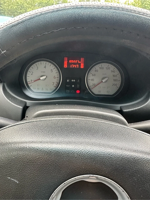 DACIA Logan 2011 — imagine 5
