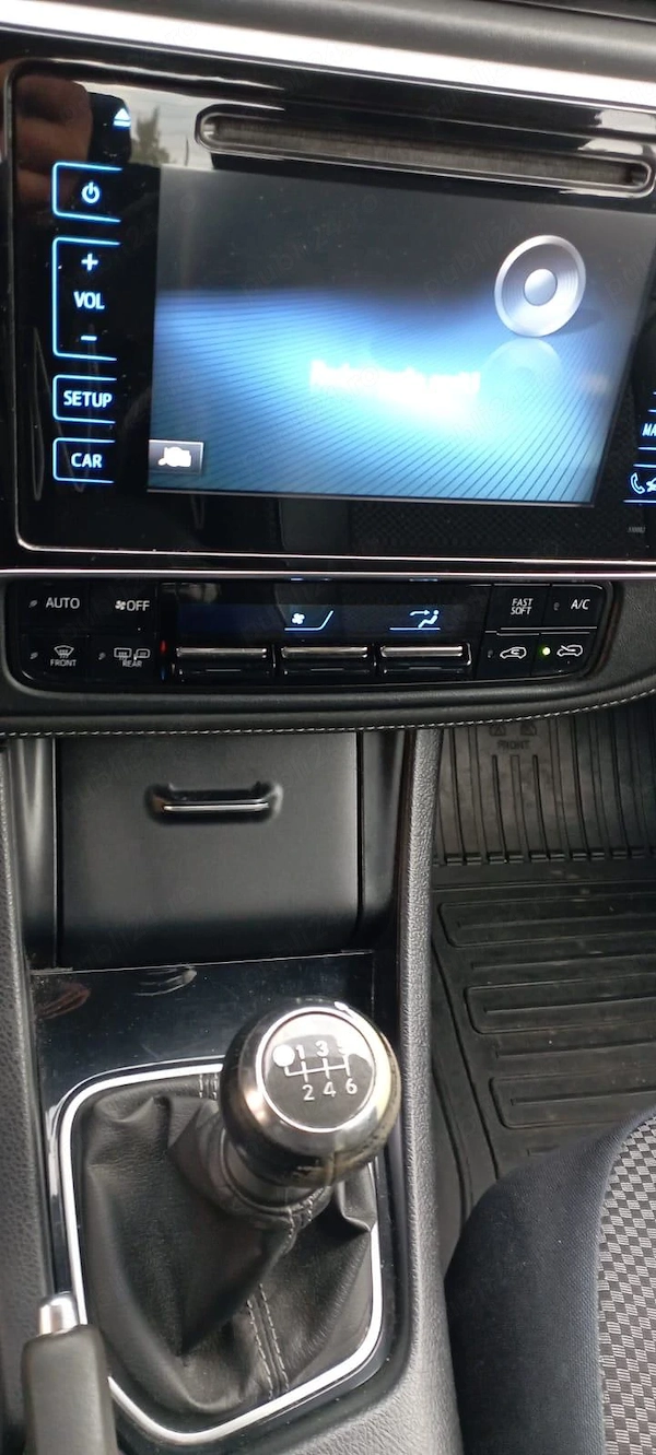 TOYOTA Auris 2015 — imagine 5