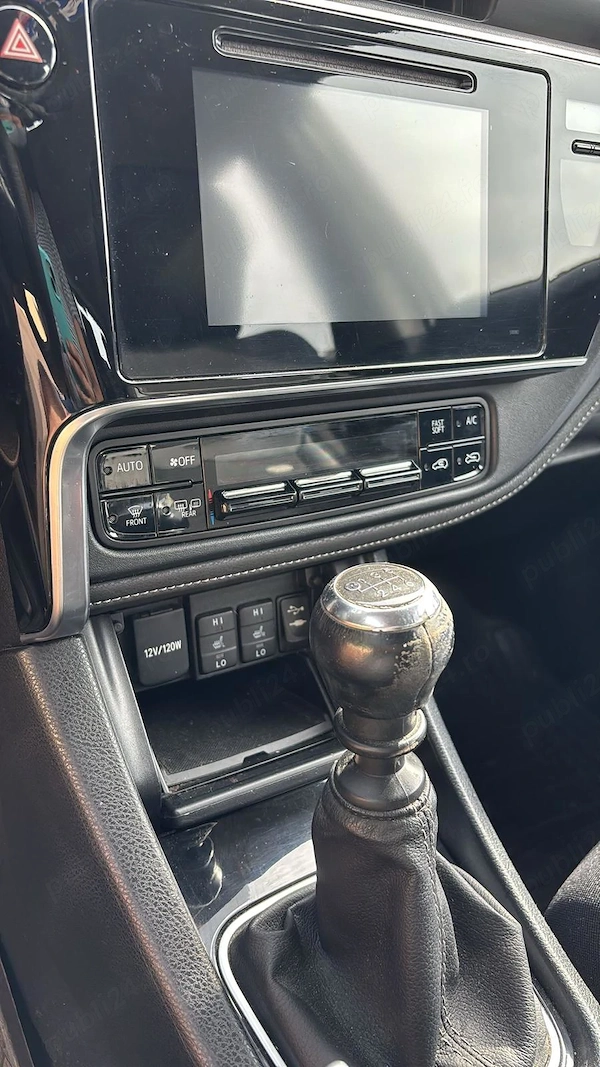 TOYOTA Auris 2015 — imagine 2