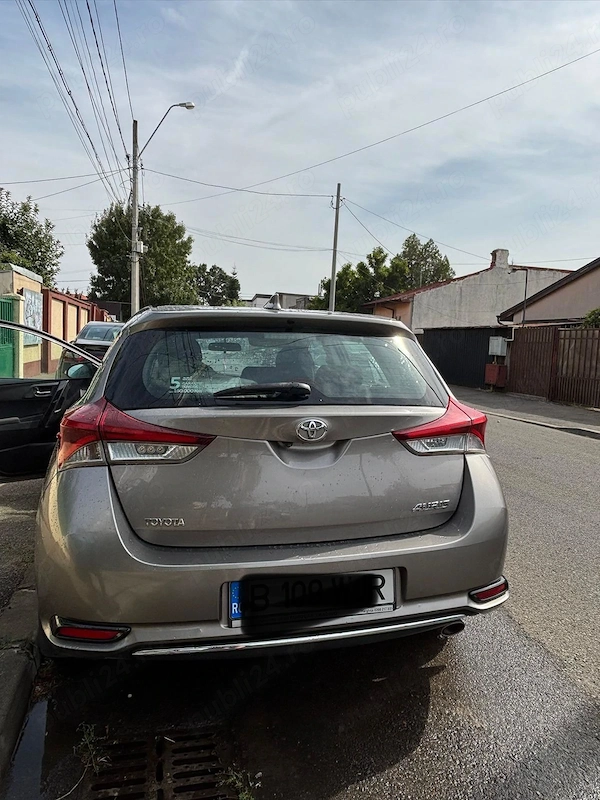TOYOTA Auris 2015 — imagine 4