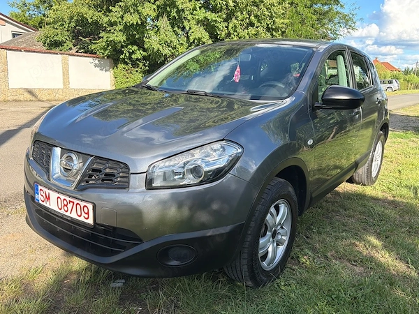NISSAN Qashqai 2010