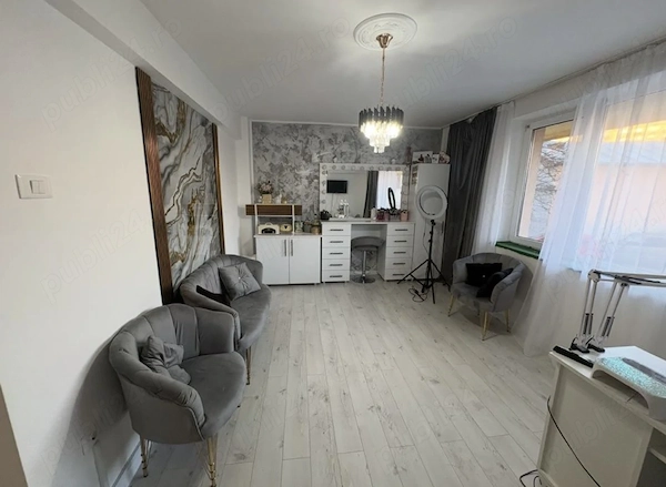 Vand apartament 3 camere ULTRACENTRAL Ploiesti — fotografia 1