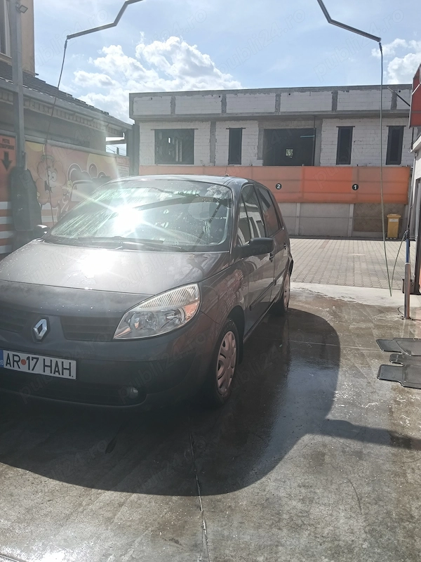 RENAULT Megane 2005
