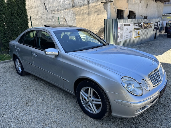 MERCEDES-BENZ E-Class 2004