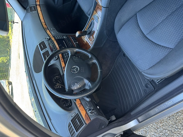 MERCEDES-BENZ E-Class 2004 — imagine 5