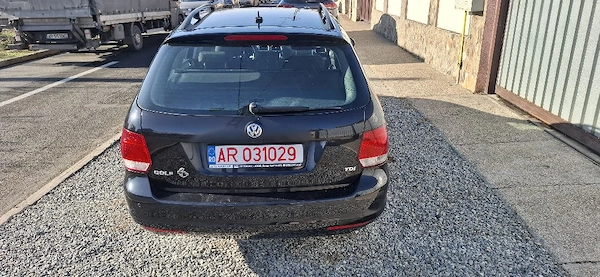 VOLKSWAGEN Golf 2011 — imagine 4