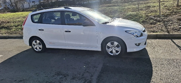 HYUNDAI i30 2012 — imagine 3