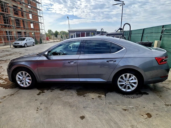 SKODA Superb 2023