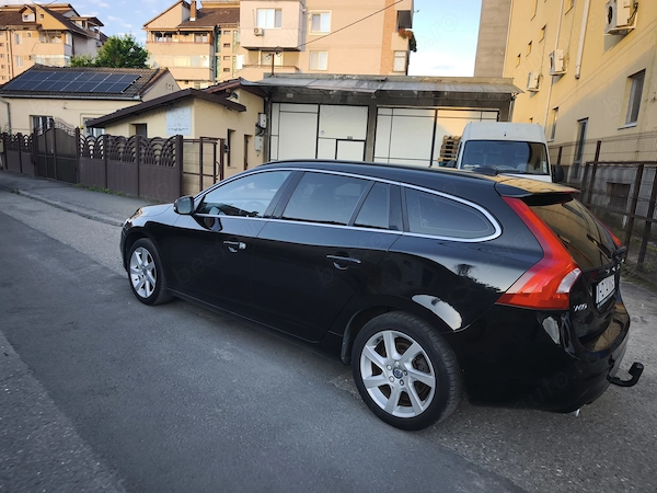 VOLVO V60 2016 — imagine 13