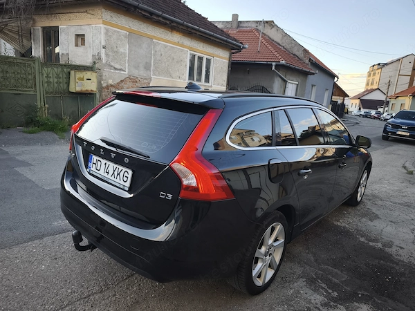 VOLVO V60 2016 — imagine 8