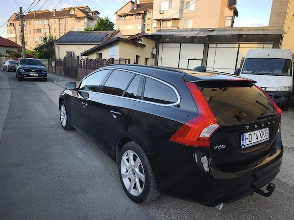 VOLVO V60 2016 — imagine 11