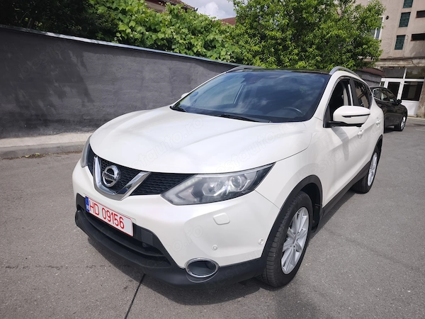NISSAN Qashqai 2017