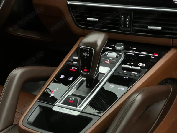 PORSCHE Cayenne 2022 — imagine 12