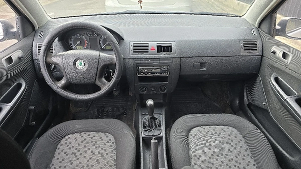 SKODA Fabia 2008 — imagine 4