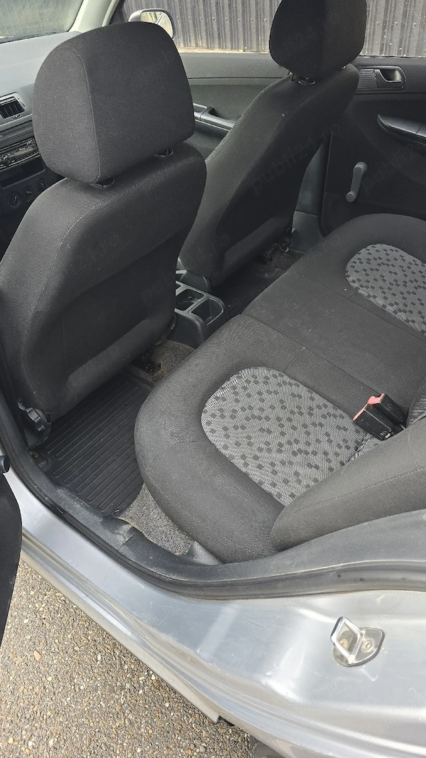 SKODA Fabia 2008 — imagine 5