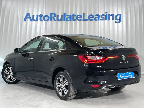 RENAULT Megane 2023 — imagine 4