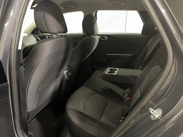KIA Unknown Model 2022 — imagine 11