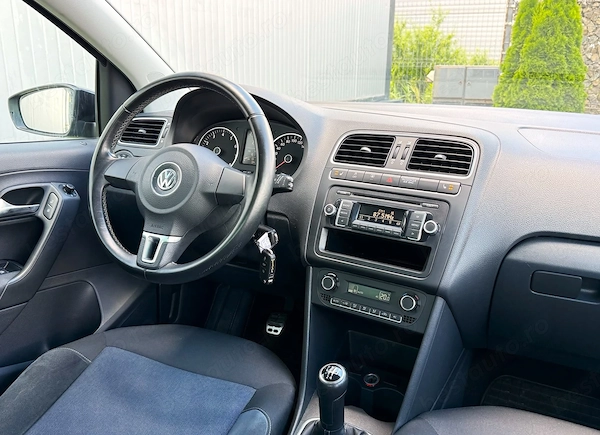 VOLKSWAGEN Polo 2011 — imagine 14