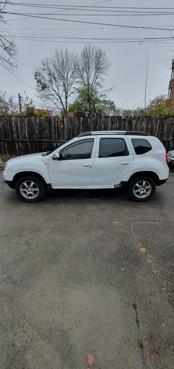 DACIA Duster 2010 — imagine 4
