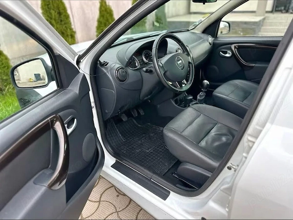 DACIA Duster 2012 — imagine 3