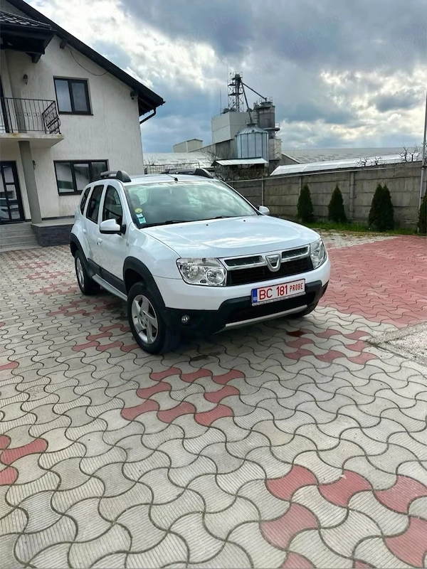DACIA Duster 2012