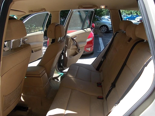 BMW 3 Series 2010 — imagine 10