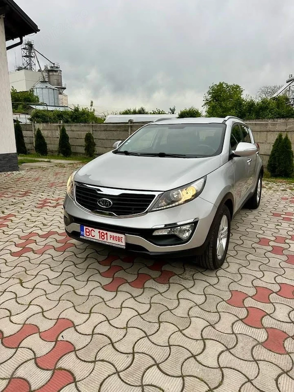 KIA Sportage 2013 — imagine 2