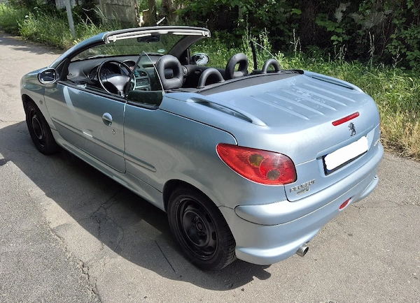 PEUGEOT 206 2004