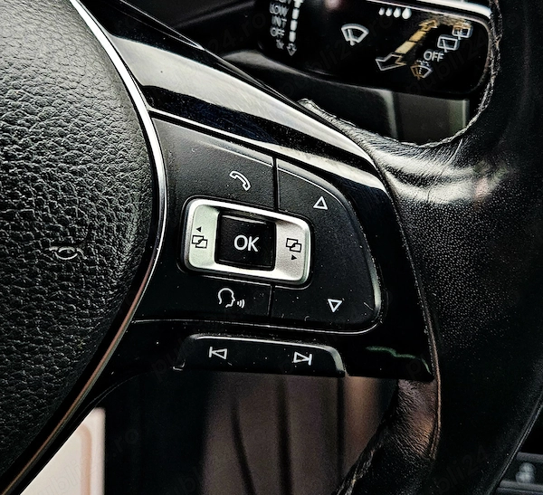 VOLKSWAGEN Touran 2016 — imagine 20