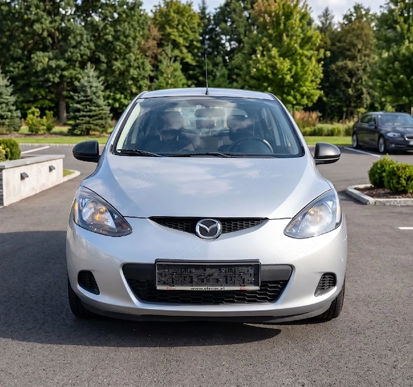 MAZDA 2 2009