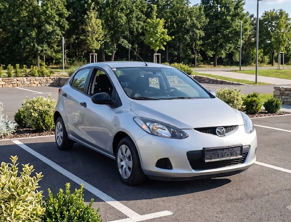 MAZDA 2 2009 — imagine 4