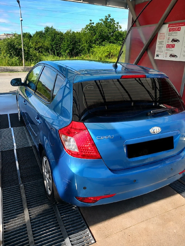 KIA Ceed 2010 — imagine 9