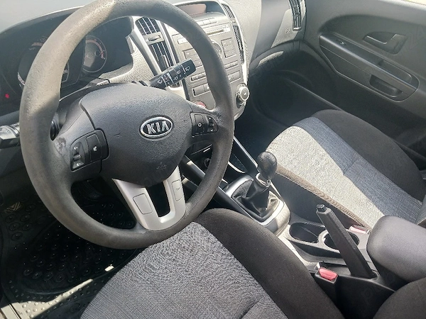 KIA Ceed 2010 — imagine 5
