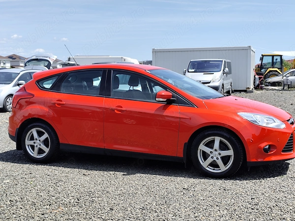 FORD Focus 2013 — imagine 4