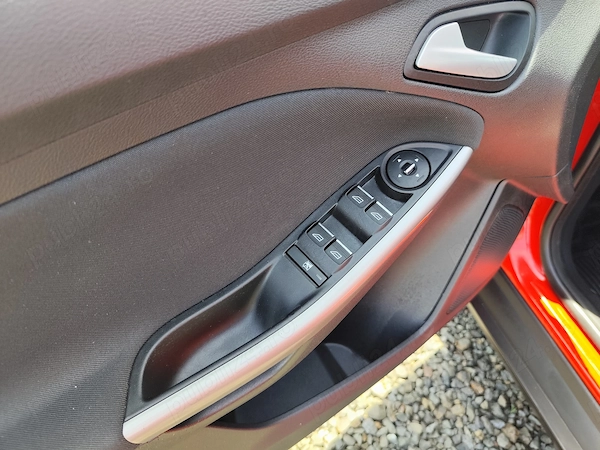 FORD Focus 2013 — imagine 9