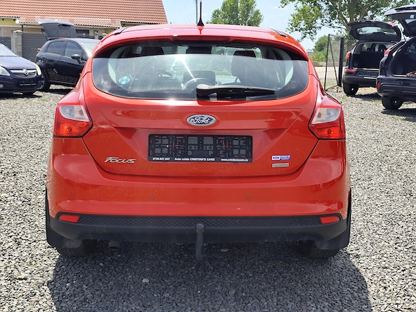 FORD Focus 2013 — imagine 5