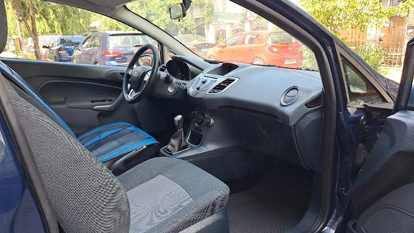 FORD Fiesta 2010 — imagine 3