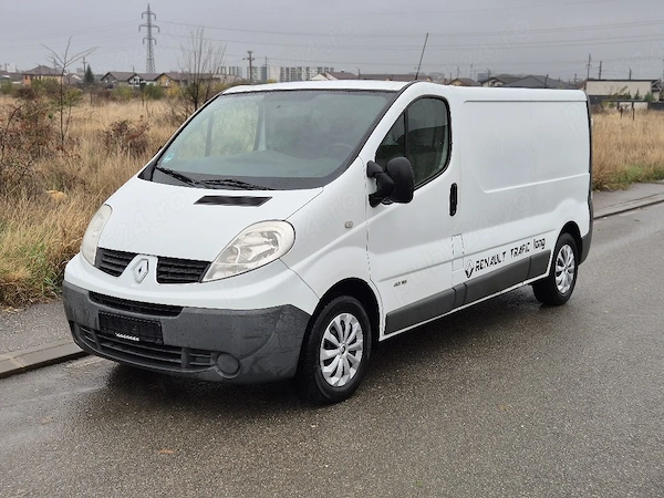 RENAULT Trafic