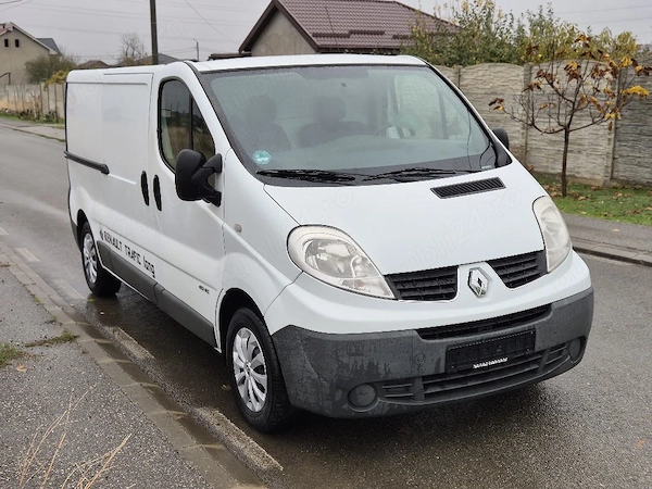 RENAULT Trafic 2013 — imagine 2