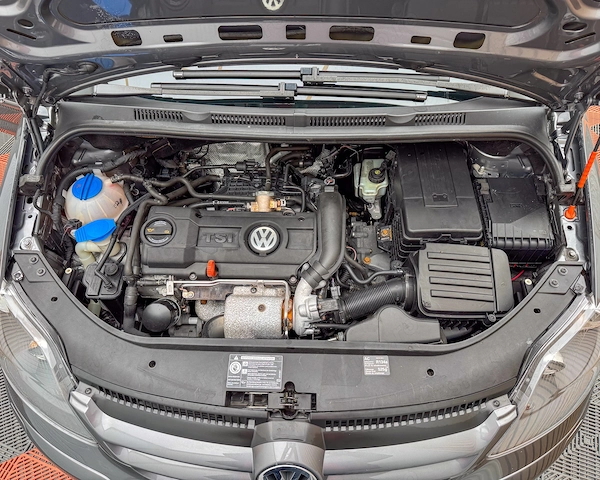 VOLKSWAGEN Golf 2008 — imagine 18