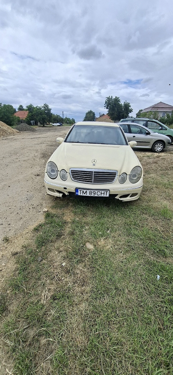 MERCEDES-BENZ E-Class 2004 — imagine 4