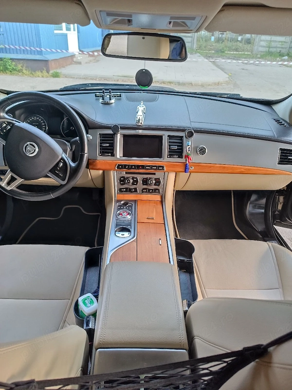 JAGUAR XF 2013 — imagine 2