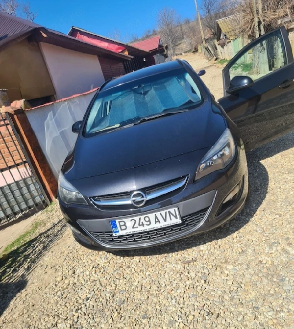 OPEL Astra 2014