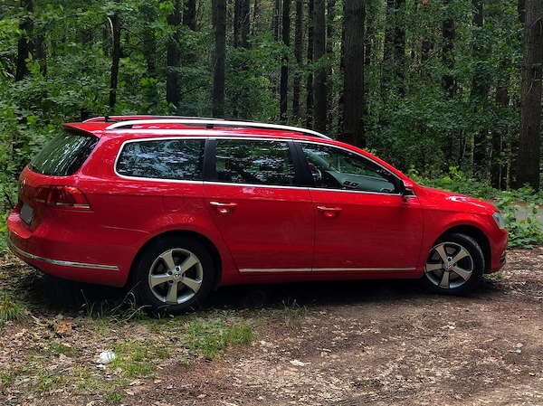 VOLKSWAGEN Passat 2011