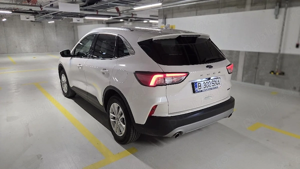 FORD Kuga 2022 — imagine 3